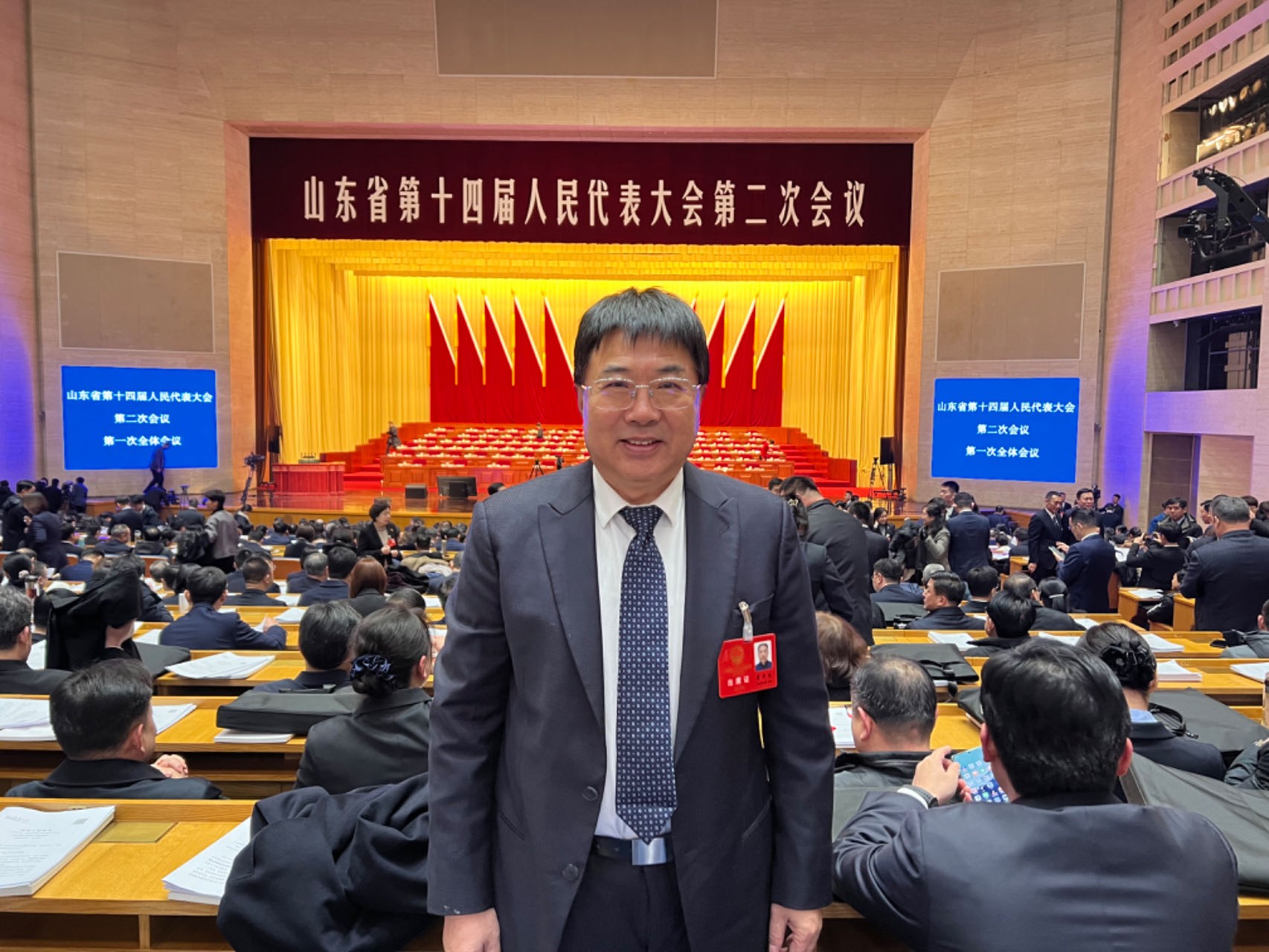 【新闻】服膺使命担任，，，，，，，，当真履职尽责——ks凯时官网股份董事长曹积生出席省人代会